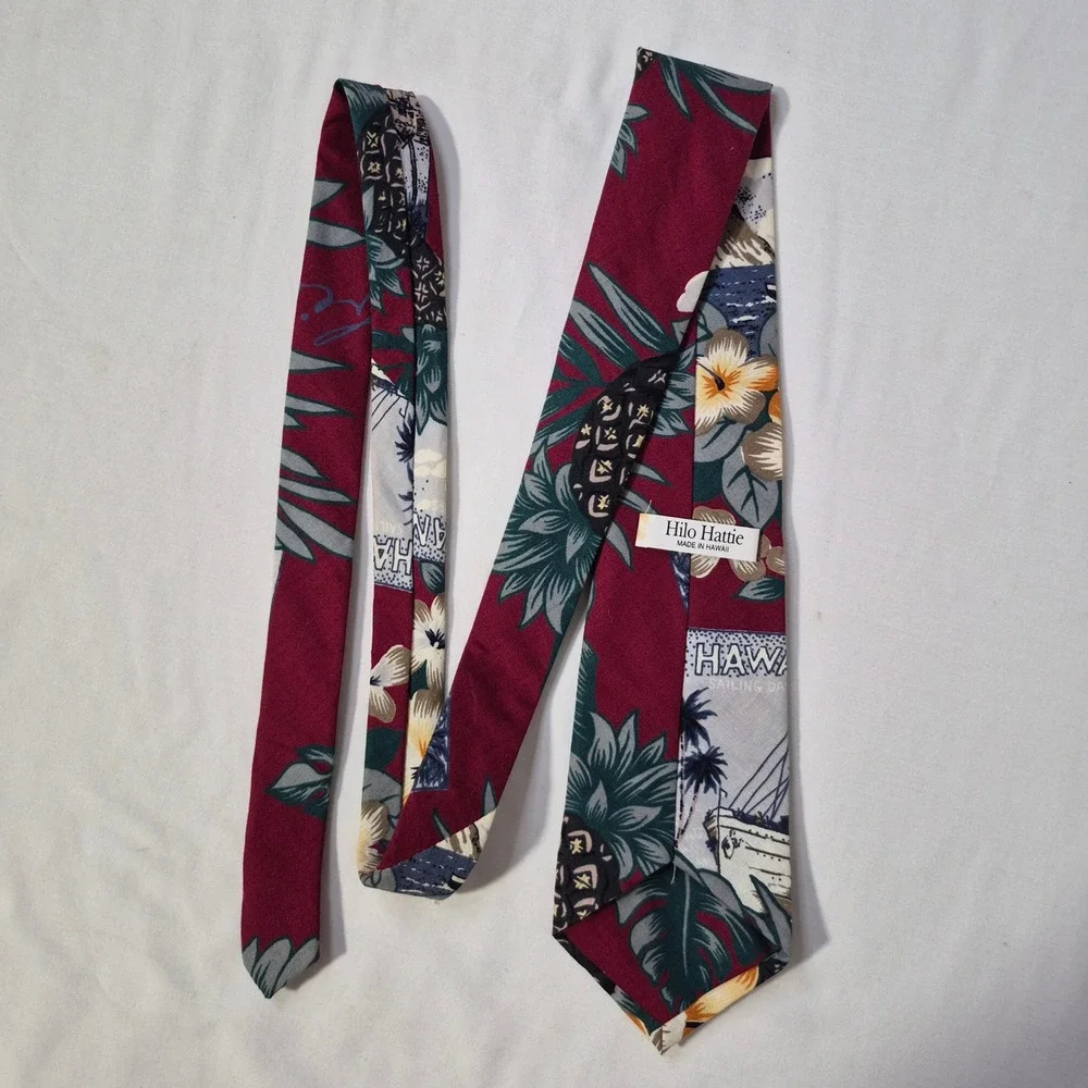 Hilo Hattie Tie‎ Mens Burgundy Hawaiian Tropical Pineapple Floral Necktie Cotton